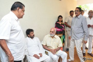Celebrities Pay Homage To Edida Nageswara Rao